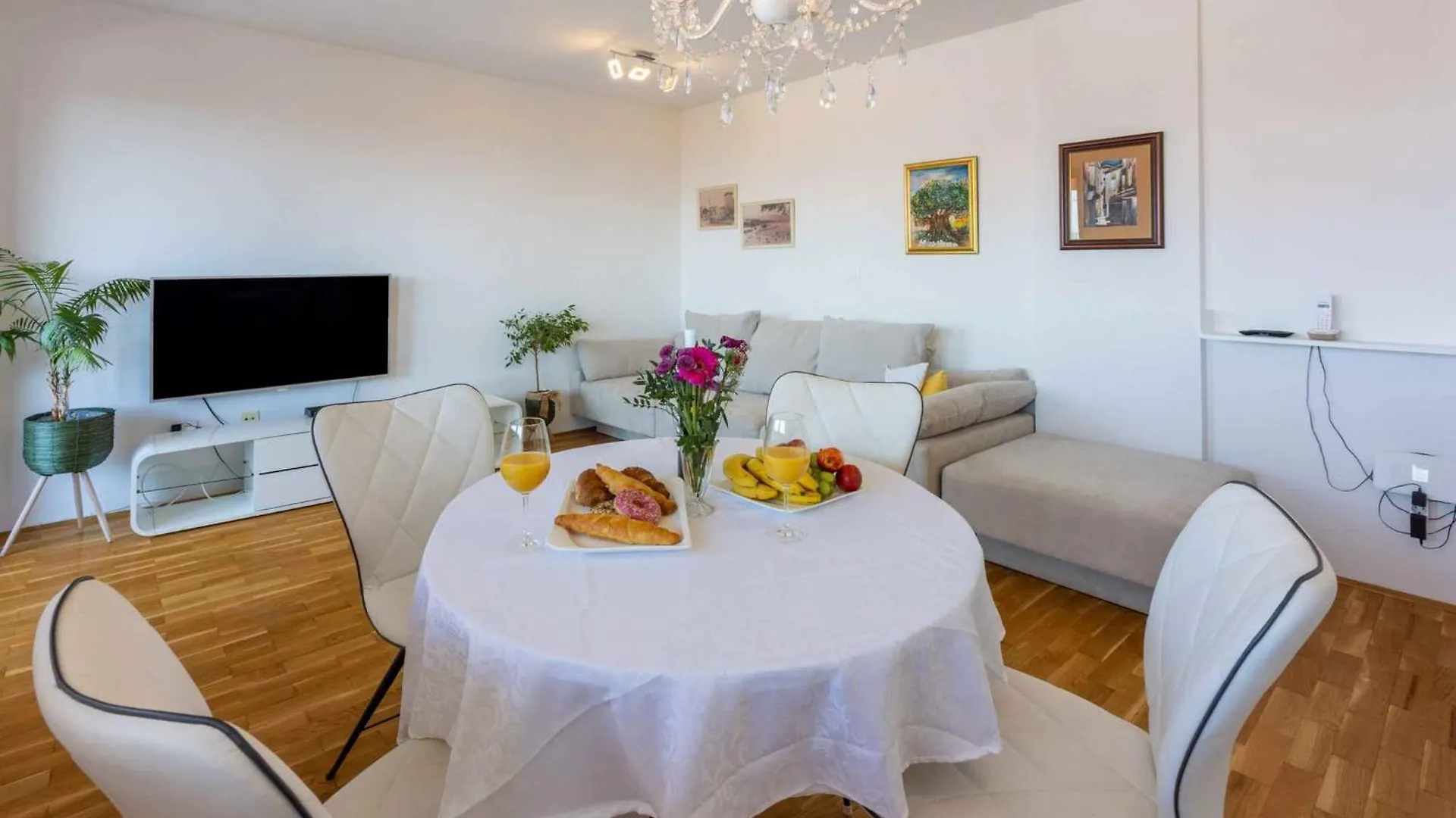 Apartment In Novi Vinodolski 43092 Croatia